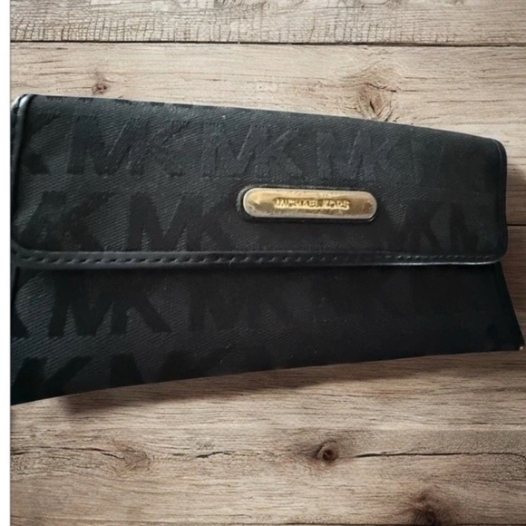 Michael Kors Austin Black Flat Continental Signature Wallet Leather Trim - Picture 6 of 16